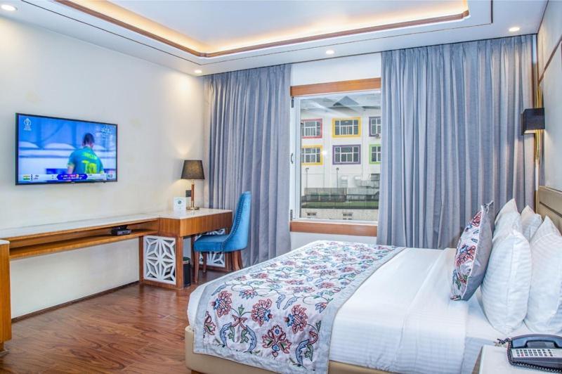โรงแรมเลมอนทรี ศรีนคร ศรีนาการ์ ภายนอก รูปภาพ