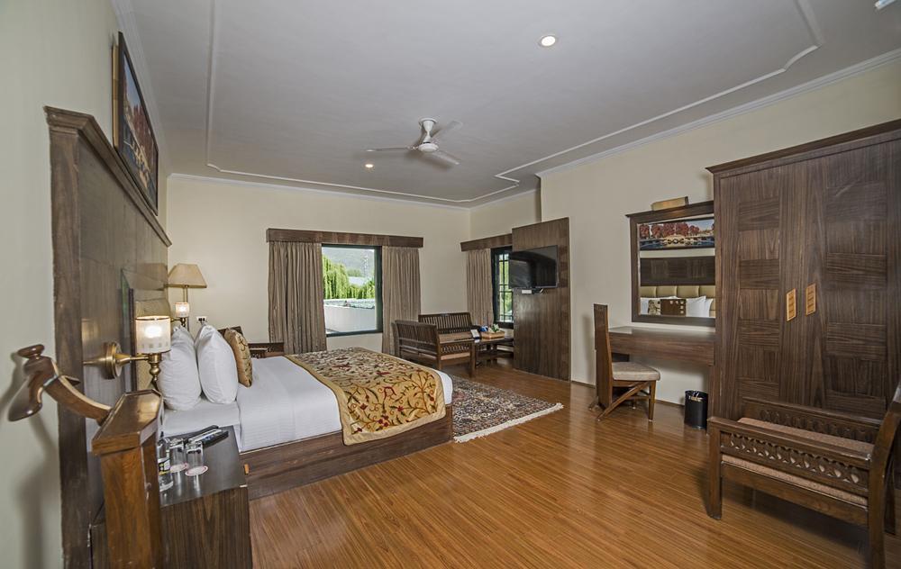 โรงแรมเลมอนทรี ศรีนคร ศรีนาการ์ ภายนอก รูปภาพ